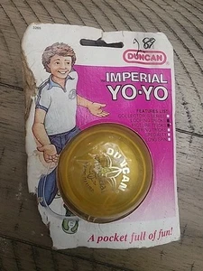 Vintage Genuine Duncan Yo-Yo, Imperial 3269 New on Card Yellow - Bild 1 von 2
