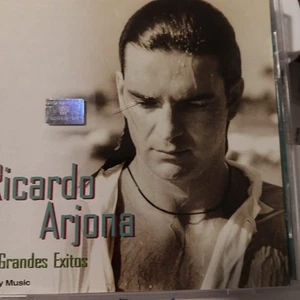 RICARDO ARJONA 12 Grandes Exitos CD Cuidadosamente restaurado COMO NUEVO - Imagen 1 de 1