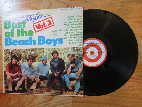 The Beach Boys MIKE LOVE signed BEST OF THE BEACH BOYS Vol 2 Record / Album COA Cover