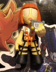 Funko Sci-fi Mystery Mini Hot Topic exclusive Leeloo Dallas Multipass - Picture 1 of 3