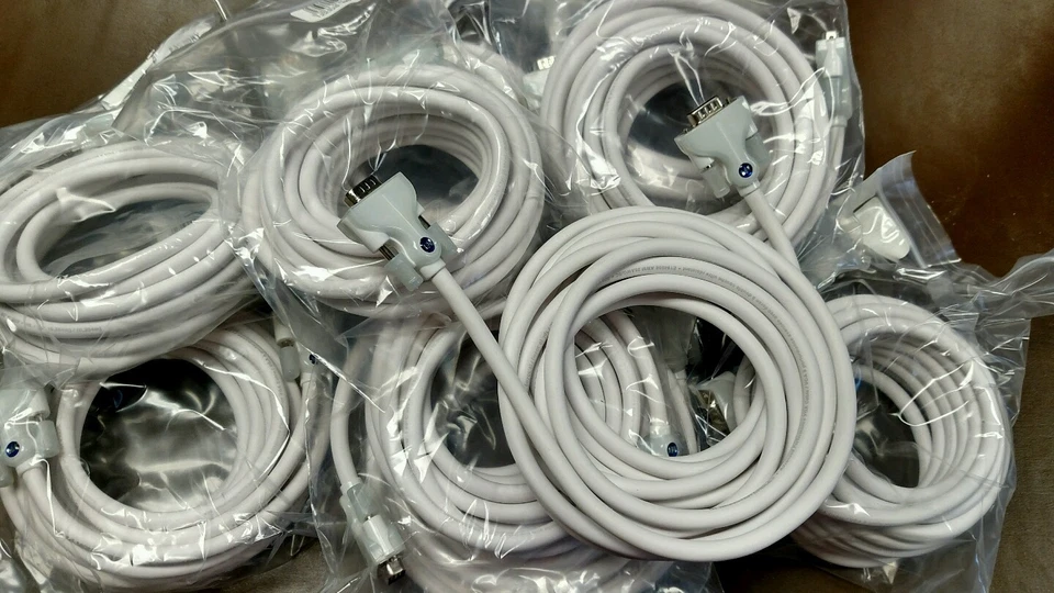 10 Monster Cables advanced 16ft vga cable factory refurbished 122328-00 - Image 1 of 1