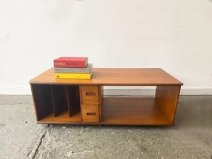 1960’s Mid-Century Modern TV unit / media stand / coffee table by Meredrew - Picture 1 of 7