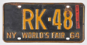 Targa Auto Stato di New York Vintage Fiera Mondiale di New York 64 con Adesivo 65 RK-48 - Foto 1 di 2