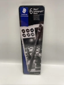 Nuovo Staedtler Mars Lumograph nero set di 6 matite ecologiche in legno di carbonio latta disegno - Foto 1 di 3
