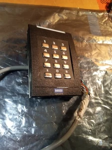 Lector de teclado multitecnología HID Global Multiclass SE RPK40 921PTNNEK00000 - Imagen 1 de 4