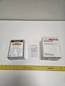 Relé de conmutación DPST de 2 zonas Honeywell RA832A1066 - Imagen 1 de 8