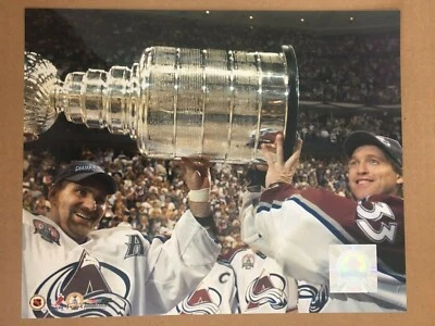 Foto brillante Bourque & Roy 2001 Stanley Cup Champions 8 X 10 NHL AVALANCHE DM1 Foto 1 de 2
