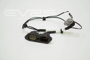 Tesla Model S (2014-2016) OEM High Voltage Battery Inlet Plug 1003197-00-G - Picture 1 of 4