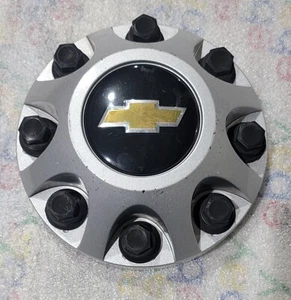 2011-2021 Chevrolet Silverado 2500 3500 Silver 5500 8095 Center Cap OEM 9597819 - Picture 1 of 7