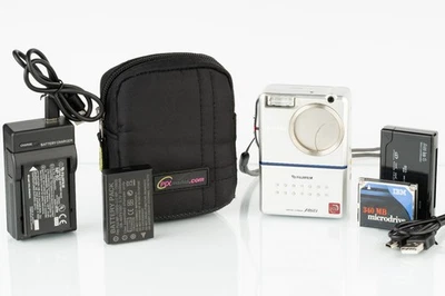 Fuji Fujifilm M603 FinePix Camera in Working Cond. English,  NO SHIPPING TO USA - Image 1 of 4