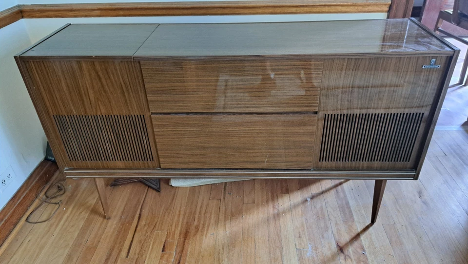 Consola estéreo Grundig KS752U de colección funcionando - Chicago, IL Foto 1 de 4