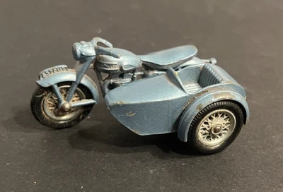 Vintage Original Lesney Matchbox #4C Triumph T110 Die-Cast Car - High Grade - Image 1 of 4