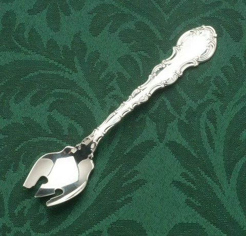 Strasbourg by Gorham Sterling Silver individual Ice Cream Forks 5.25" Cover