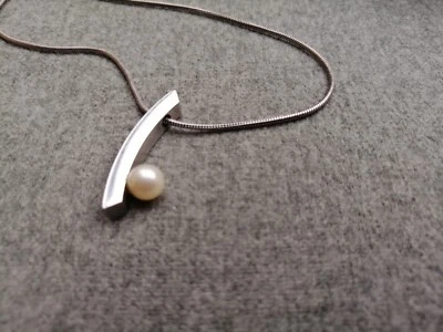 Ernstes Design Collier Spannender Stahlschmuck - Bild 1 von 4