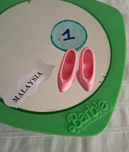 Anni '80 Scarpe rosa Malaysia Barbie Mattel - Foto 1 di 10