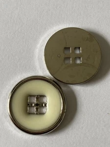 Botones epoxi de metal real plata marfil 4 agujeros 23 mm (36L) paquete de 6 - Imagen 1 de 4