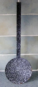 VINTAGE FRENCH LARGE GREY & WHITE MOTTLED ENAMEL SKIMMER DRAINING LADLE - Foto 1 di 4