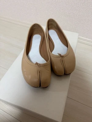 Zapatos de salón planos de ballet Maison Margiela Tabi beige nude talla: 36,5 usados Foto 1 de 4