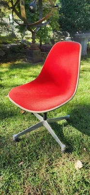 Vtg Eames Herman Miller Task Molded Side Chair - Image 1 of 4