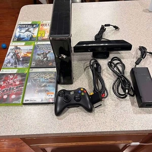 Xbox 360 Console 500GB System Bundle w/ Kinect & 6 Games. TESTED! Works! - Picture 1 of 9