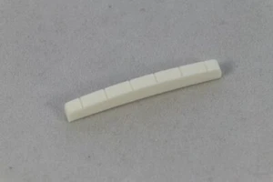 Tuerca de hueso blanqueada estilo Fender, con forma y ranurada, radio superior e inferior de 7,25 - Imagen 1 de 2