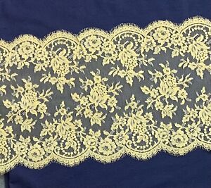Gorgeous vintage French Alencon Scalloped Yellow Chantilly Lace 12" wide