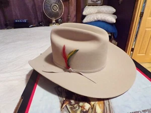SOMBRERO DE VAQUERO MERCED 4 PULGADAS ALA 61 PLATA VIENTRE 7 5/8 STETSON NUEVO EN CAJA ORIGINAL - Imagen 1 de 8