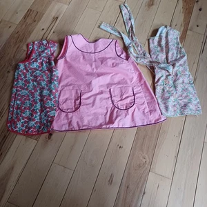 3 vintage aprons Ties,buttons,snaps,Rick Rack pockets,pink ,floral,strawberry - Picture 1 of 13