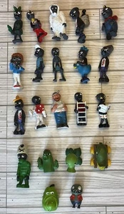 Plants vs Zombies PVC Toy Figures by Jazwares Figure Lot of 21 Rare 3 Inch - Picture 1 of 12