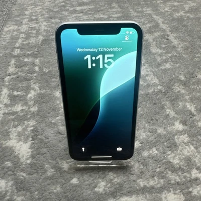 Apple iPhone XR, A2105, White, 64GB, Unlocked, VGC - Image 1 of 3