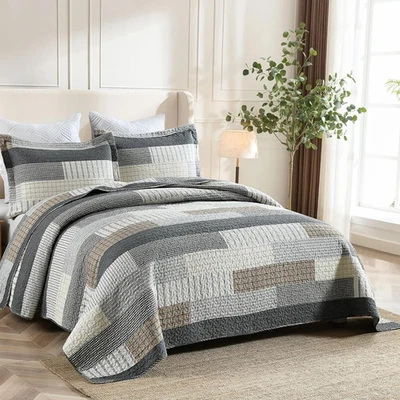 Quilt Queen Size - 100% Cotton Quilt Set with Matching Shams, Plaid Design - Image 1 of 4