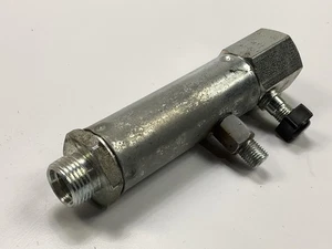 NEW - OUT OF BOX MOTORCRAFT D9LY-19D580-A A/C POA Suction Throttling Valve - Picture 1 of 3