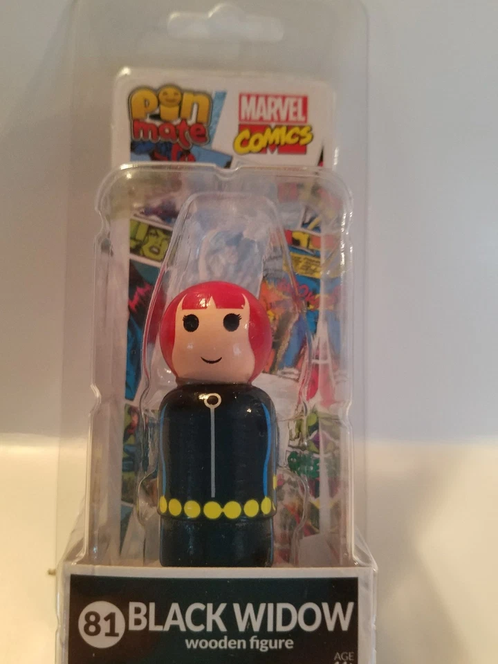 Figura de madera Black Widow Pin Mate                           Foto 1 de 1