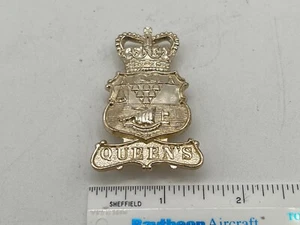 Firmin British Army Queen's University OTC Training Anodised Hat / Cap Badge - Picture 1 of 7