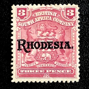 RHODESIA-1909-3d STAMP-CLARET-THREEPENCE-COAT OF ARMS-OVERPRINTED-SgRH 104-MNG - Picture 1 of 3
