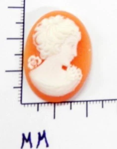 70255 Kamee - Seitenansicht Victorian Lady Peac/wht. Oval 30x22 - von dz. SALE - Bild 1 von 1