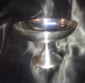 FB Rogers 1883 Crown Logo Pedestal Round Silverplated Candy Trinket dish  - Picture 1 of 8