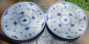 ROYAL COPENHAGEN BLAU GERIFFELT VOLLE SPITZE 7,5" TELLER # 573 2ER SET - Bild 1 von 4