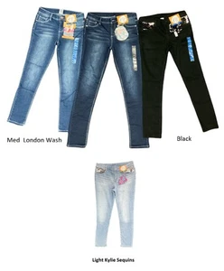 Member's Mark Girl's Favorite Knit Mid Rise Denim Jeans With Fun Accessory - Picture 1 of 5