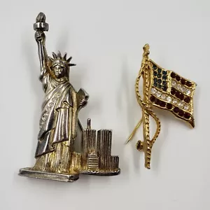 *SALE: Patriotic Statue Of Liberty Twin Towers & American Flag Brooch Pin Set* - Picture 1 of 7
