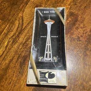 Seattle 1962 New Glass Candy Dish /Ashtray Space Needle By House Art MCM - Picture 1 of 5