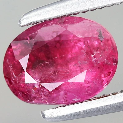 0.91ct 6.7x4.9mm Oval Natural Purplish Pink Tourmaline Gemstone Mozambique, Afri - Image 1 of 4