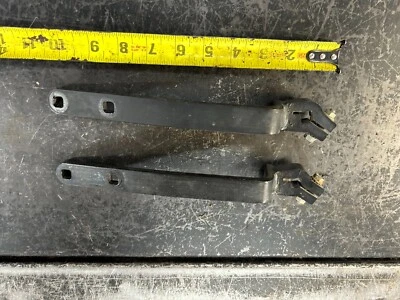 John Deere 345 FD611V 20hp   transaxle control brackets#AM119145 - Image 1 of 4