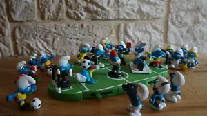 The Smurfs, football, complete set 30 pieces, footballers, reporters, doctors, coaches - Picture 1 of 12