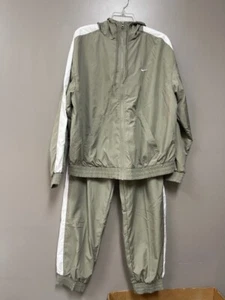NIKE Sportswear Classic donna sciolto UV40+ giacca e pantaloni con cappuccio verde grande - Foto 1 di 4