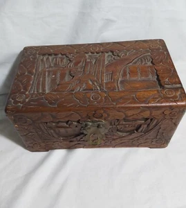 Vintage Chinese Camphor Wood Carved Jewellery Box L25*W15*H13cm - Picture 1 of 10