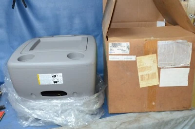 Consola de almacenamiento de piso central Chevy Uplander 2005-2008 OEM GM 17801678 GRIS NUEVO DE STOCK Foto 1 de 4