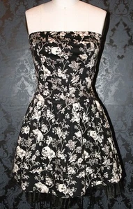 Vintage Betsy Johnson Tutu Kleid Totenkopf & Rosen trägerlos Taschen Gr. 6 - Bild 1 von 18