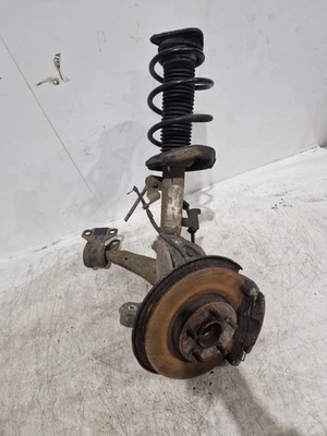 VOLVO V40 1.6 DIESEL 2012-2019 FRONT RIGHT SIDE SUSPENSION LEG COMPLETE 31317928 - Image 1 of 4