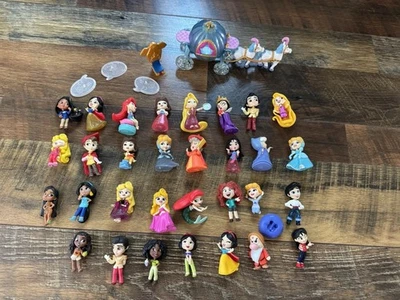 Disney Princess Comics Mini Figures Lot Of 31 - Image 1 of 4